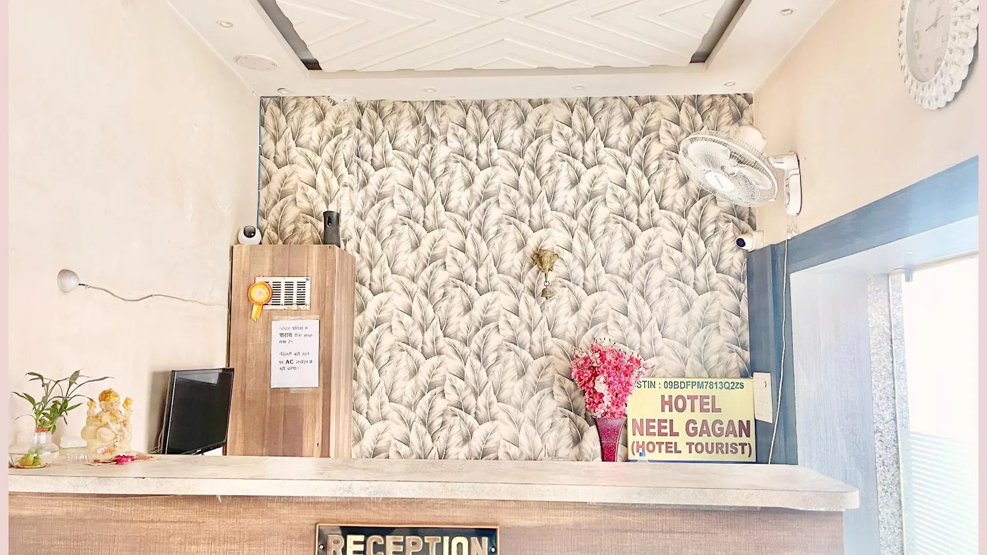 Hotel Nil Gagan Near Shree Vishwanath Temple - Fully Air Conditioned Room-Hygiene And Spacious Room - Free Wi-Fi - A Top Rated Hotel Varanasi